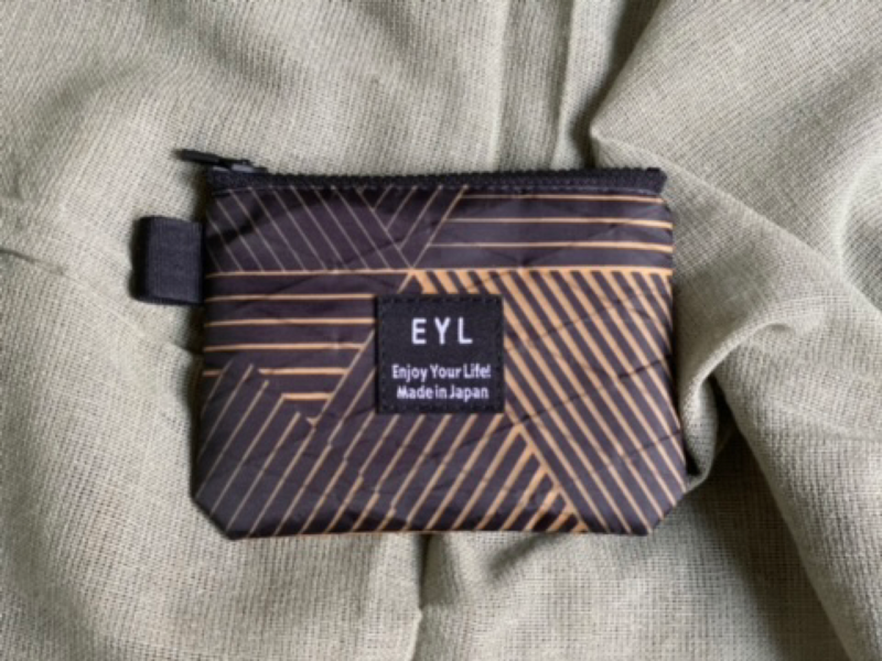 EYL × SumiyaKickass mini wallet "One Shot"
